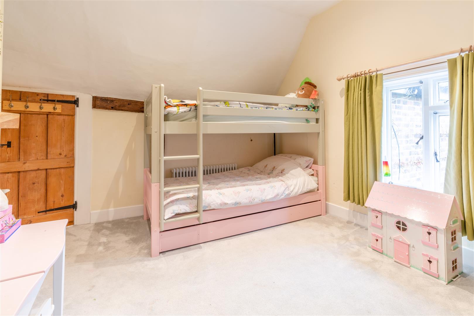 Thorley Street, Stortford Prestige & Village